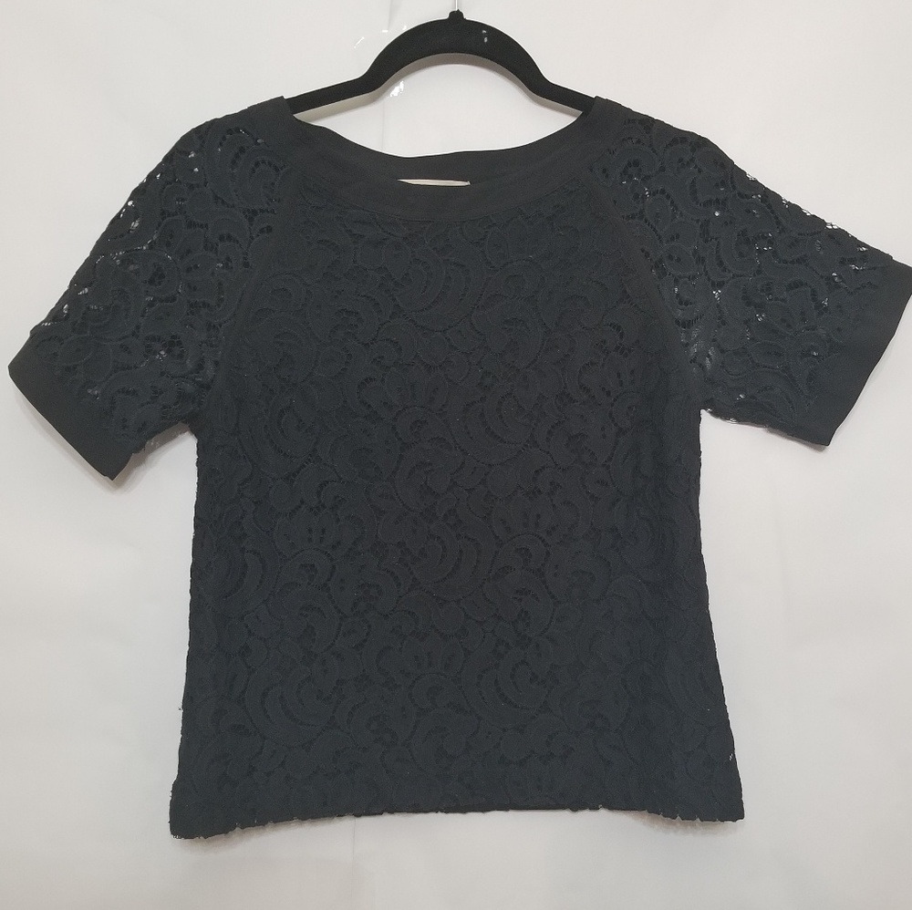 Banana republic black lace/crochet top S